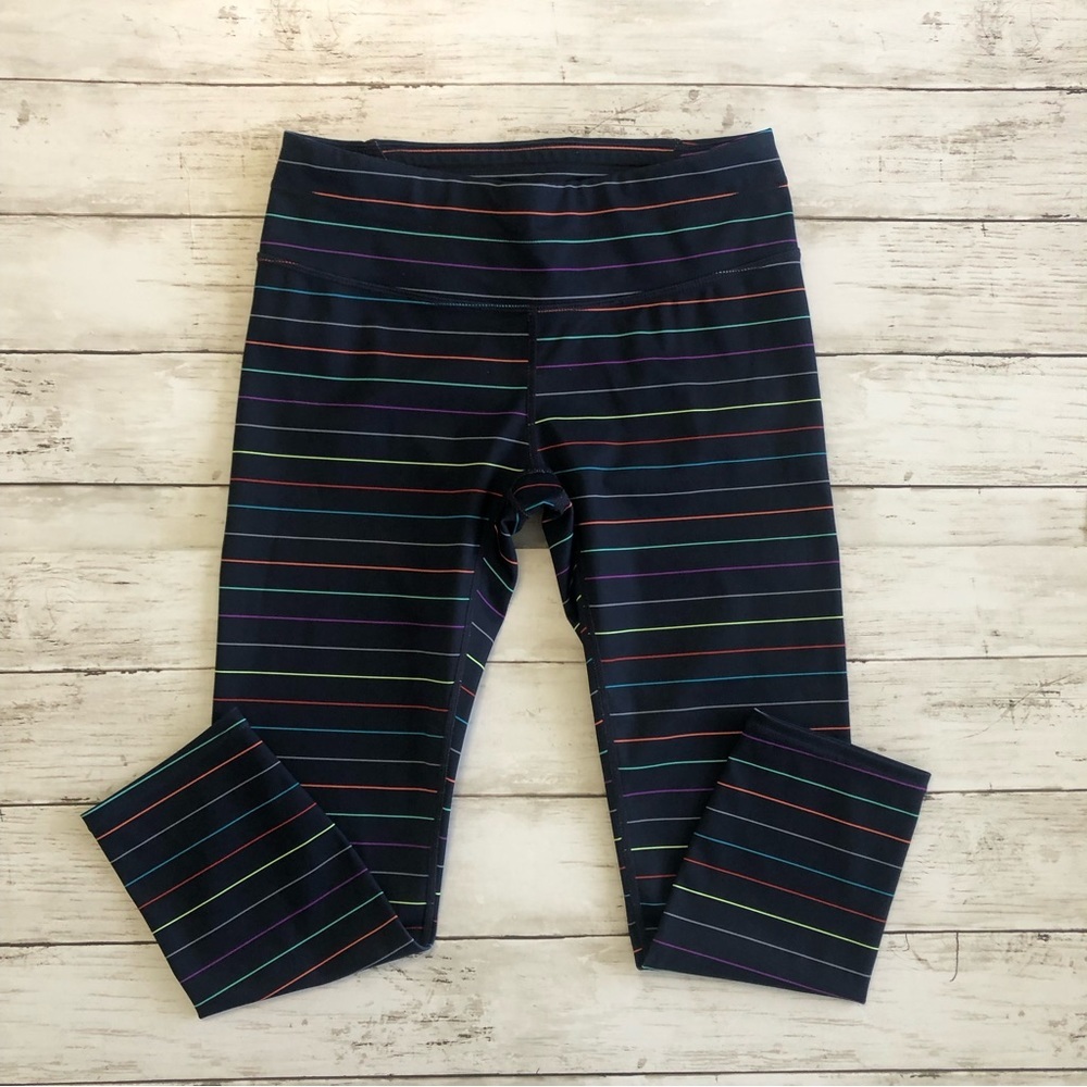 Athleta Capri Lenght Women’s Navy Striped Legging Size S
